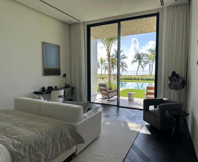 Luxury Villa Photo #30
