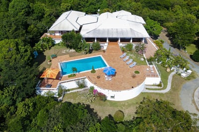 Luxury Villa Photo #2