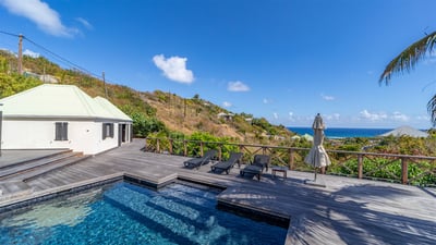 Luxury Villa Photo #9