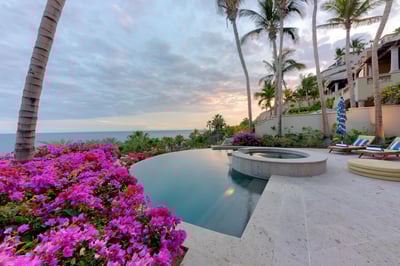 Luxury Villa Photo #6