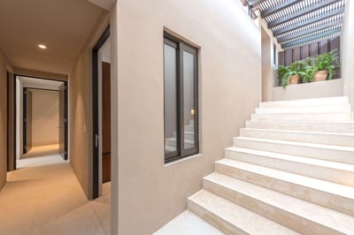 Luxury Villa Photo #15