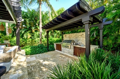 Luxury Villa Photo #16