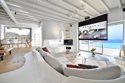 Luxury Villa Photo #26