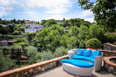 Luxury Villa Photo #18