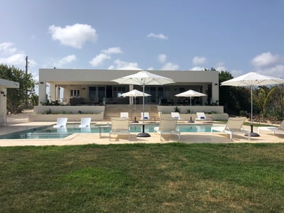 Luxury Villa Photo #8