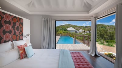 Luxury Villa Photo #30