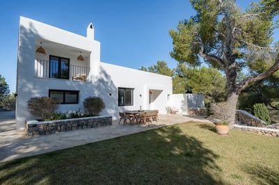 Luxury Villa Photo #9