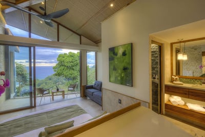 Luxury Villa Photo #35
