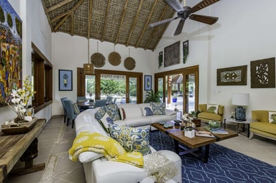 Luxury Villa Photo #28