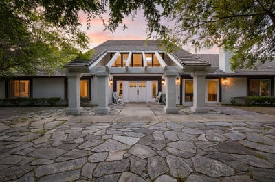 Luxury Villa Photo #13