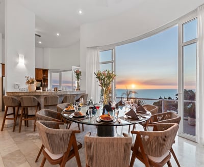 Luxury Villa Photo #24