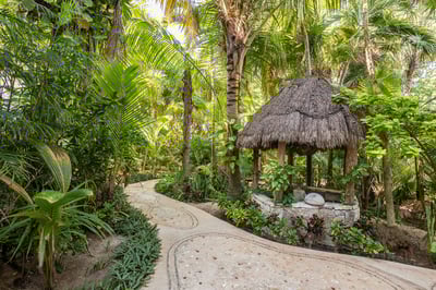 Luxury Villa Photo #68