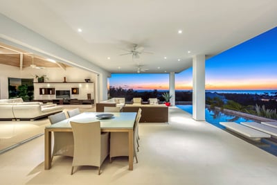 Luxury Villa Photo #8