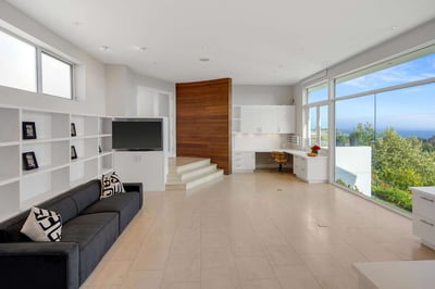 Luxury Villa Photo #13