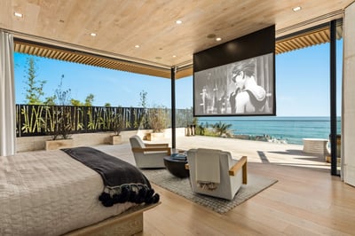 Luxury Villa Photo #34