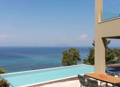 Luxury Villa Photo #4