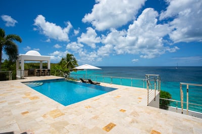 Luxury Villa Photo #4