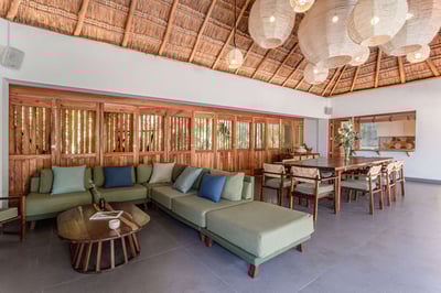 Luxury Villa Photo #18