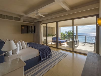 Luxury Villa Photo #26