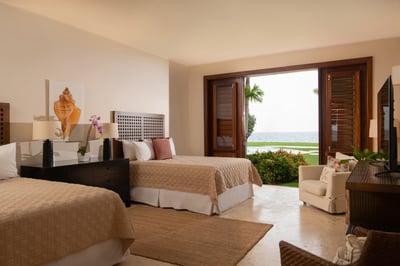 Luxury Villa Photo #31