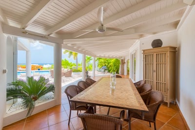 Luxury Villa Photo #18