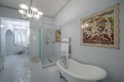 Luxury Villa Photo #43