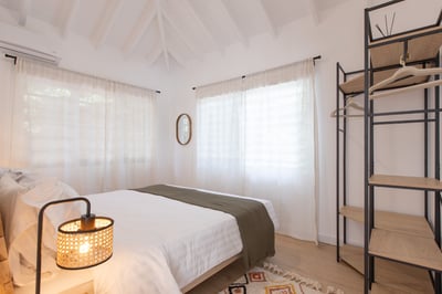 Luxury Villa Photo #33