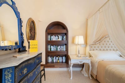 Luxury Villa Photo #47