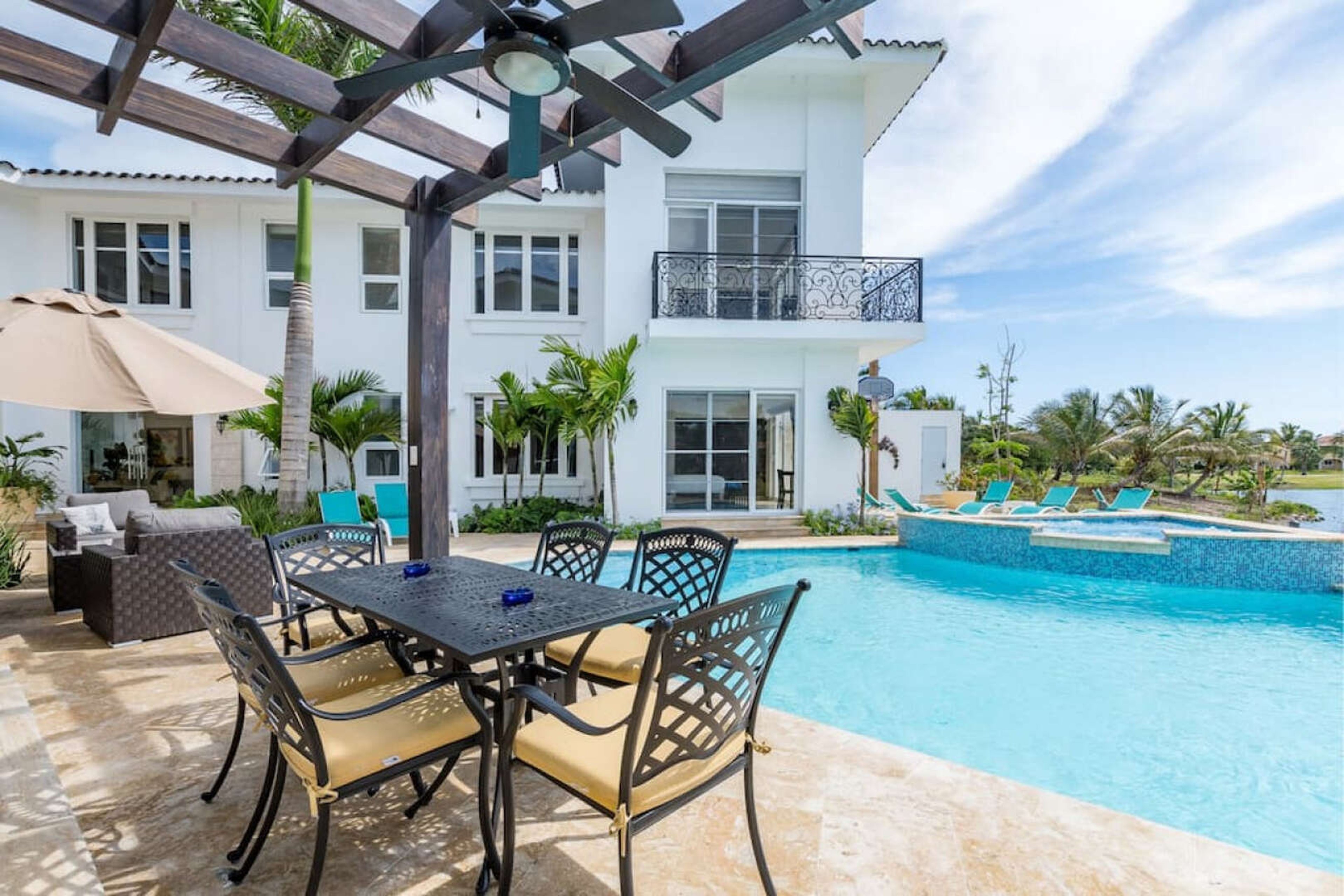 Caribbean Estate - 8