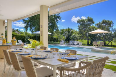 Hacienda B21 — A Cozy Family Escape