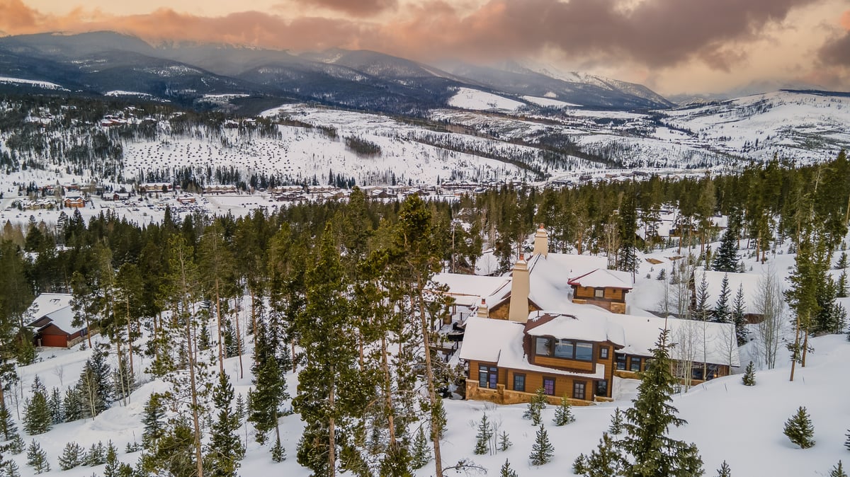 Aerial of Switchback Lodge - Image 32