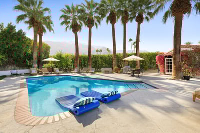 Luxury Villa Photo #6