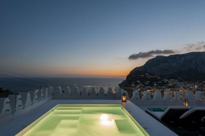 Luxury Villa Photo #24