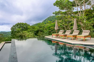 Luxury Villa Photo #5