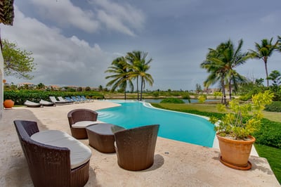 Luxury Villa Photo #6