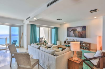 Luxury Villa Photo #10