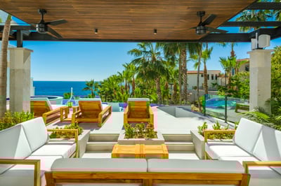 Luxury Villa Photo #17