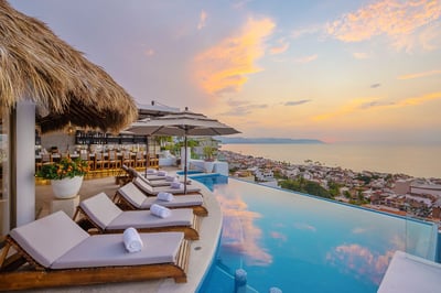 Luxury Villa Photo #7