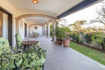 Luxury Villa Photo #24