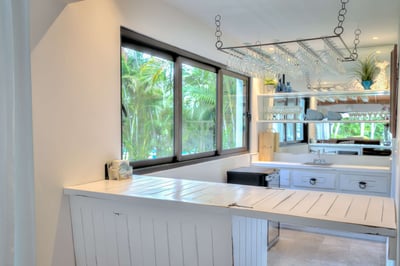 Luxury Villa Photo #18