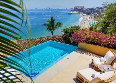 Luxury Villa Photo #2