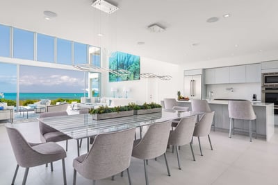 Luxury Villa Photo #18