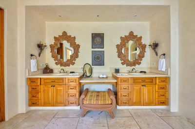 Luxury Villa Photo #39