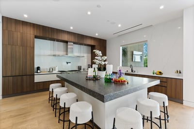 Luxury Villa Photo #20