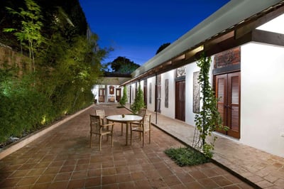 Luxury Villa Photo #4