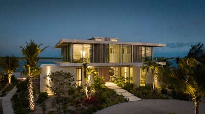 Luxury Villa Photo #12