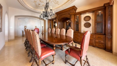 Luxury Villa Photo #23