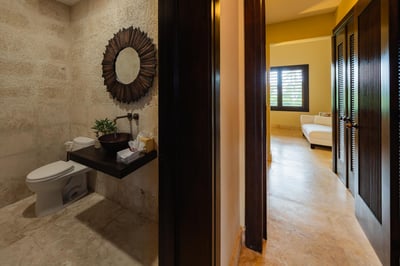 Luxury Villa Photo #32