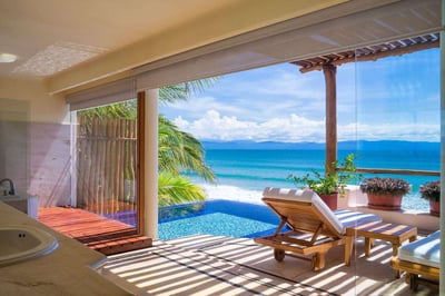 Luxury Villa Photo #17
