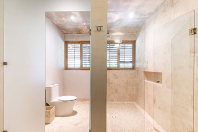 Luxury Villa Photo #43